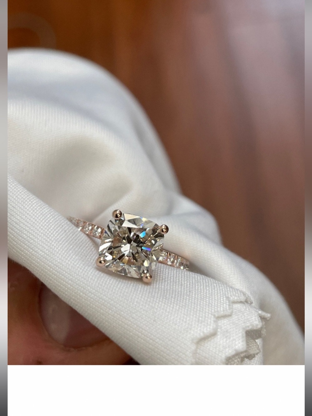 14K Rose Gold 2.53 F VS1 CUSHION Center stone side diamond 40 ct Engagement Ring